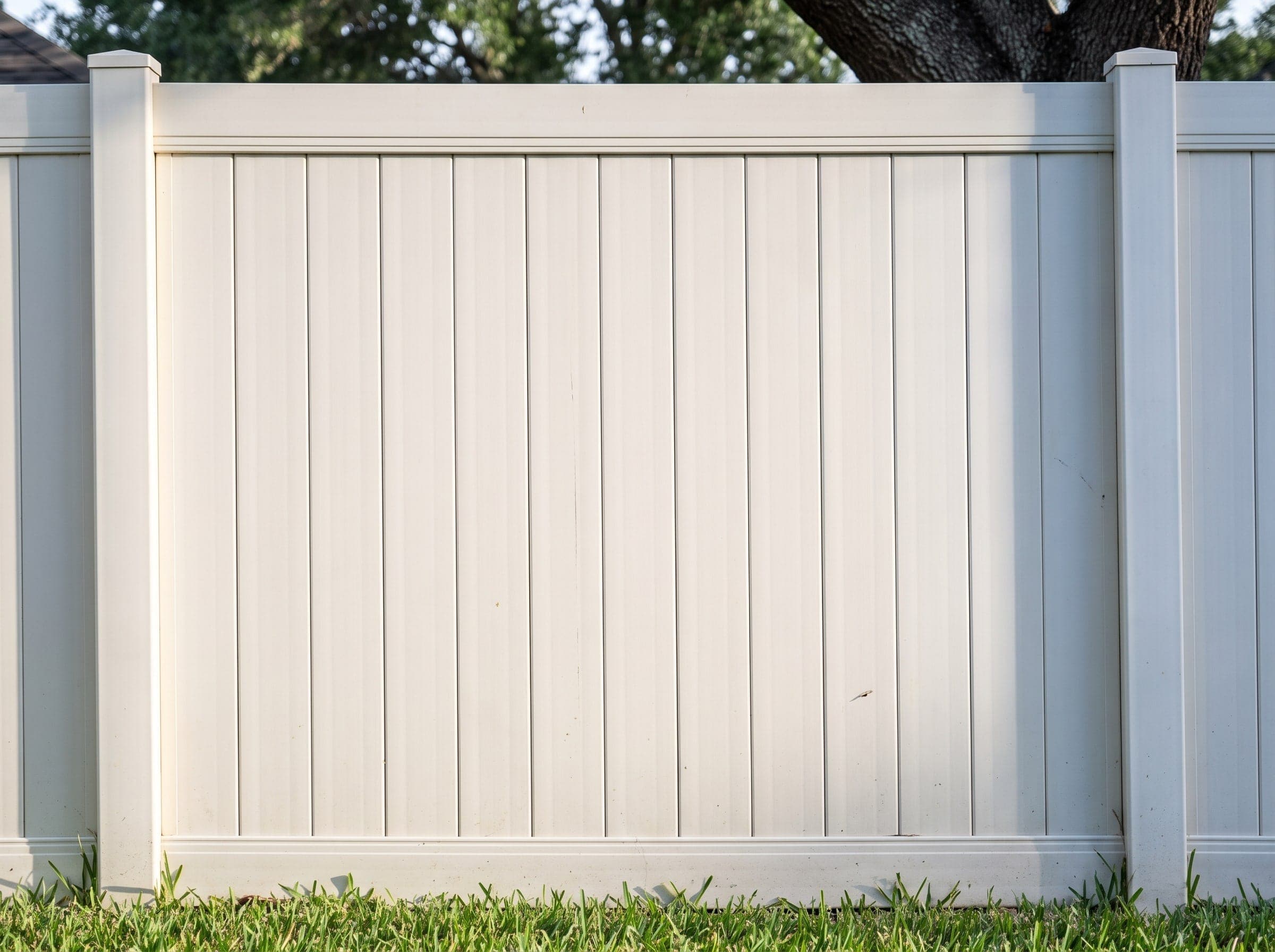 Vinyl Fences installed by Johnson Services Company in Texas